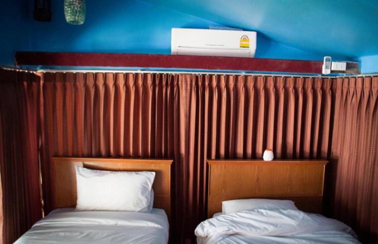 The Lazy Bar And Guesthouse Krabi Ngoại thất bức ảnh