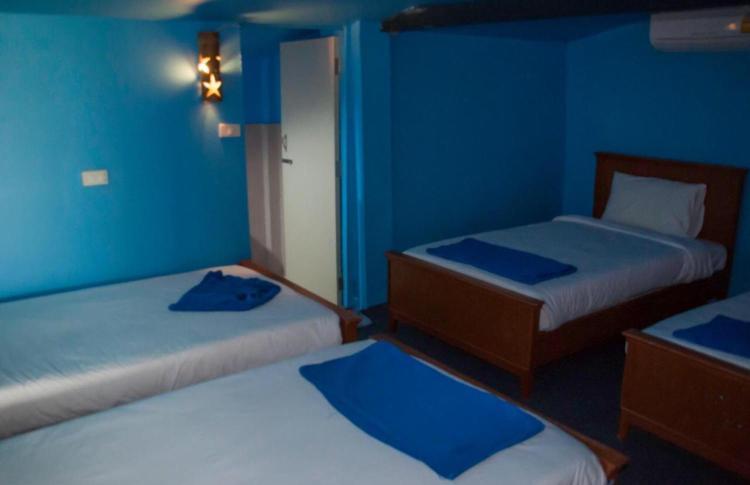 The Lazy Bar And Guesthouse Krabi Ngoại thất bức ảnh