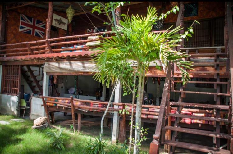 The Lazy Bar And Guesthouse Krabi Ngoại thất bức ảnh