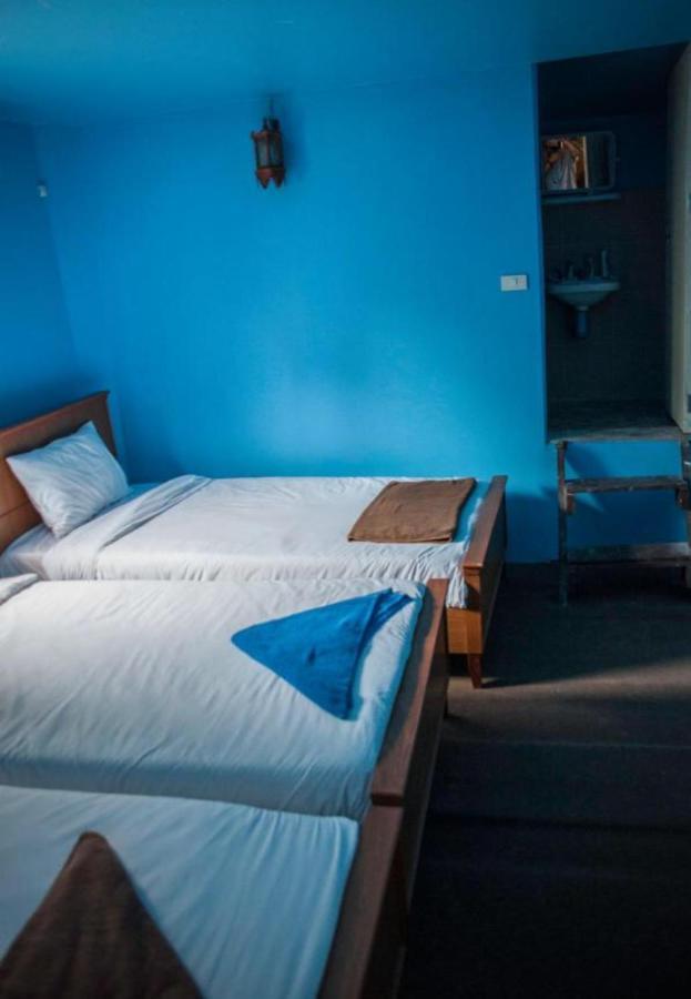 The Lazy Bar And Guesthouse Krabi Ngoại thất bức ảnh