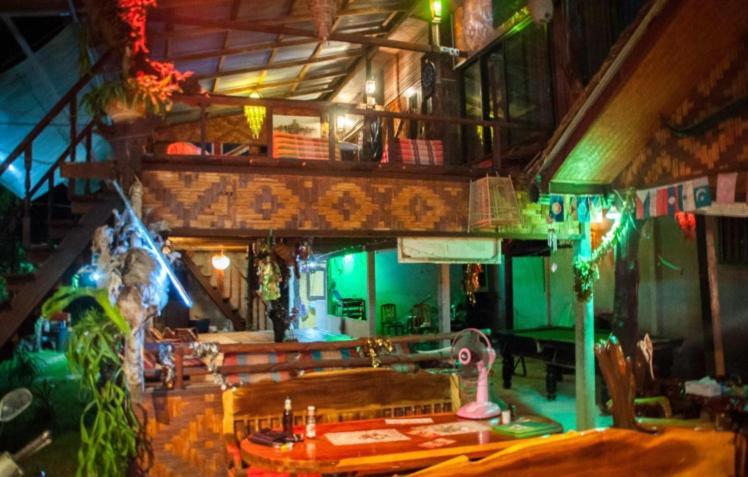 The Lazy Bar And Guesthouse Krabi Ngoại thất bức ảnh